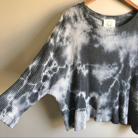Hope’s Tie Dye Navy Gray Waffle Knit Top Small - Picture 3 of 4